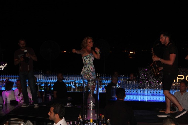 HedKandi at SKYBAR